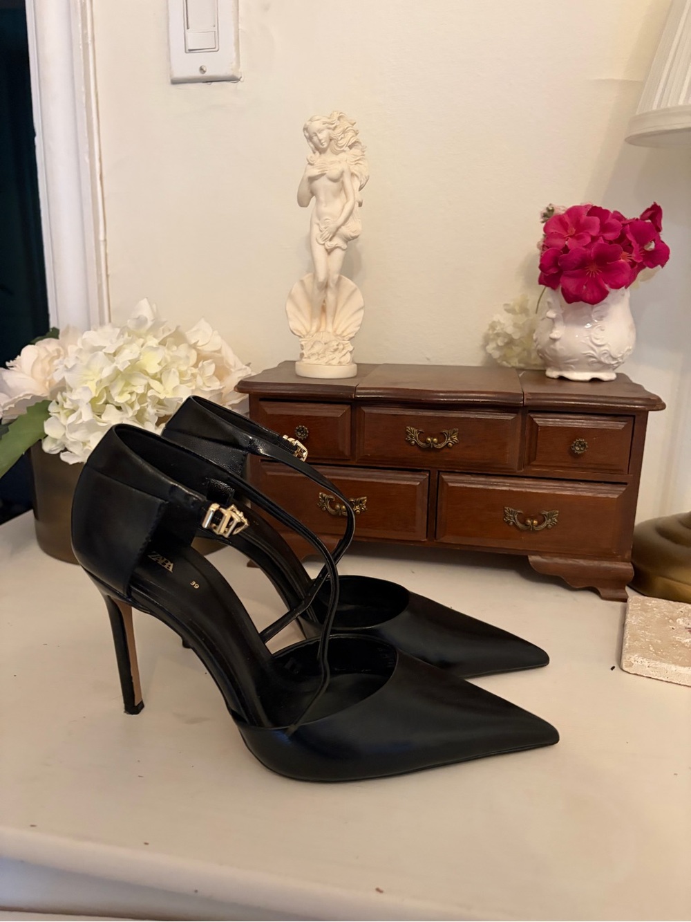 Zara - Black Pointed-Toe Strappy High Heels